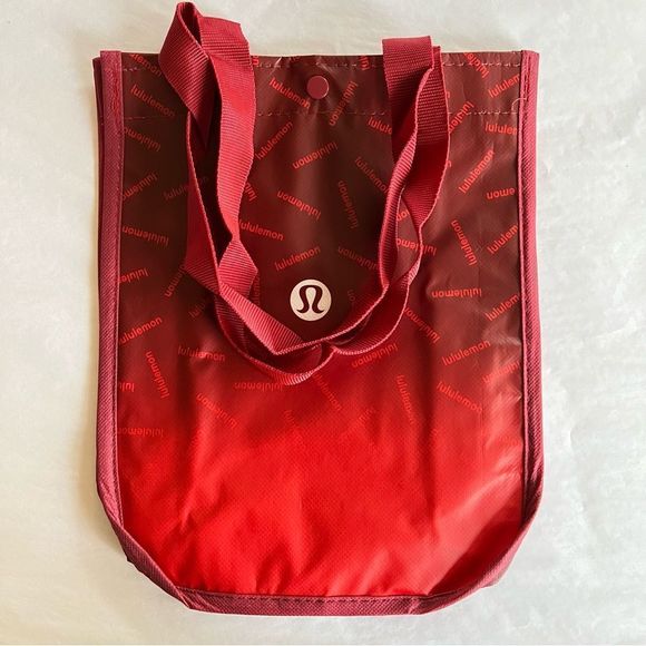 ❤️ONE LEFT NWT Lululemon Everywhere Belt Bag Black waist Fanny bag TikTok viral - Picture 10 of 12